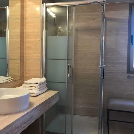 6482 - Luxury One Level Penthouse 埃斯特波纳